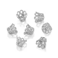 Lot de sept calottes de perles évidées en forme de couronne argentée pour bijoux - Rhodium