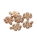 Cinq breloques flocon de neige dorées avec cristaux pour bijoux DIY et artisanat de Noël - Style de Flocon de Neige Or Rose / Lot de 10
