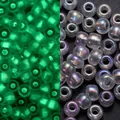 Cuentas de vidrio luminosas de 3mm con acabado AB que brillan en verde para joyas DIY - Estilo Irisado / 3mm, 600 Piezas/Paquete / Gris