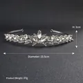 Couronne de princesse en alliage argenté avec strass et perles pour mariages - Style de Forme de Feuille Marquise(TS-J1050)