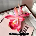 Donkerroze bohemien orchidee haarklem voor vakanties, handgemaakte stoffen bloem clip - Oranjeroze