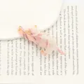 Pince à cheveux lézard en acétate marbré rose et blanc avec détails dorés - Rose Pourpre