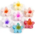 Lot de 7 pinces à cheveux fleurs de frangipanier translucides avec dégradé coloré - Ensemble avec Détail de Cœur Translucide (Lot Quatre)