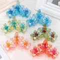 Lot de 6 pinces à cheveux fleur de frangipanier aux couleurs irisées dégradées - Grande Fleur Unique Irisée (Lot Seize)