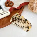 Cute acetate cat-shaped hair comb with leopard print and golden detailing on fabric - Light Tortoiseshell