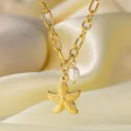 Collier pendentif étoile de mer dorée avec perle blanche sur chaîne trombone élégante - Collier Chaîne Trombone Pendentif Perle Artificielle Étoile de Mer (H499) / Or