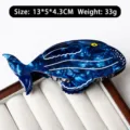 Blaue Marmor-Haarklammer in Walform aus Acetat mit Wellenmuster, 13x5x4.3cm - Blauer Hai