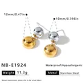 Vista dettagliata degli orecchini a doppia sfera in acciaio con dimensioni - Stile a Sfera Pendente Bicolore (NB-E1924) / Doppia Sfera da 10mm e 12mm / Bicolore oro e argento