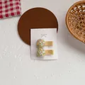 Pinzas para el cabello de tela floral para niñas con diseño amarillo en tarjeta de exhibición - Pequeño / Amarillo