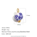 Keramikperlen-Anhänger mit blauem Blumenmuster und 18K vergoldetem Edelstahl-Element - Keramik Rundperle (C9641) / Blau-weißes Muster
