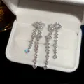 Elegante zilverkleurige bloemen kwastjes oorbellen met zirkoon en parels in juwelendoosje - Zirconia Bloem Meerdere Kwastjes Stijl (19#)