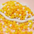 Kit de bricolage avec pompons en peluche élastiques en jaune, orange et blanc - 1cm/200 Pièces/Paquet / Série Jaune