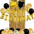 Dettaglio del set compleanno con palloncini dorati e tenda a frange metallizzate - Oro Nero