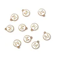 Pendentif lettre M doré avec émail blanc pour la création de bijoux DIY - 1 Pièce (Diamètre 12mm x Épaisseur 2.5mm) / Lettre M