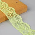 Bordure en dentelle florale vert citron avec motif ajouré et bords ondulés pour couture - Largeur 4cm (5 Yards/Paquet) / Vert Herbe