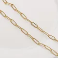 Collana a catena a graffetta piatta placcata in oro 14K su un piatto di ceramica - Stile Oro Molto Spesso / Oro