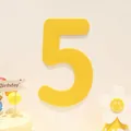 Yellow felt number 5 wall hanging for kids birthday party and nursery decoration - Number 5 / Yellow