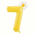 Dettaglio del palloncino numero 7 giallo con un piccolo fiore margherita per feste - Numero 7