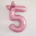 Ballon chiffre 5 en aluminium rose de 32 pouces avec un nœud rose à pois pour fête - Chiffre 5