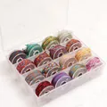 Lot de 20 canettes de fil à coudre multicolores dans une boîte de rangement claire - Lot de 16 couleurs (Type C) / 16 Rouleaux/Boîte (1mm)