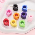 Perles alphabet Q multicolores en acrylique pour la création de bijoux et bracelets - Lettre Q