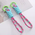 Set di 2 portachiavi intrecciati colorati con anello a O verde e nodi azzurri - Rosso Rosa Con Fibbia Verde Chiaro