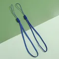 Blauwe gevlochten polskoord van polyester met duurzame plastic clip en riemlus-detail - Saffierblauw