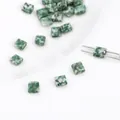 Cuentas cuadradas de hematita con textura de mármol verde y doble agujero para joyas - Piedra de punto verde