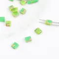 Cuentas cuadradas de piedra imperial verde con doble agujero para joyería DIY - Verde Hierba De Piedra Imperial
