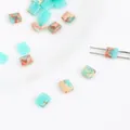 Cuentas cuadradas de piedra imperial azul cielo y moteadas para hacer joyas DIY - Piedra Imperial Verde Azul