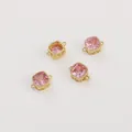 Connecteurs carrés en cristal rose avec plaqué or 14K et motifs ajourés rétro - 10x7mm (1 Pièce/Pack) / Zircone Rose
