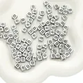 Perle quadrate argentate lettera B in acrilico per gioielli fai-da-te e bracciali - Lettera B / Quadrato / 50 Pezzi/Confezione / Argento Antico