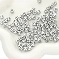 Perlina quadrata argento antico per DIY con lettera C nera incisa per bigiotteria - Lettera C / Quadrato / 50 Pezzi/Confezione / Argento Antico