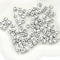Perline quadrate in acrilico argento con lettera L per creazione gioielli DIY - L / Quadrato / 50 Pezzi/Confezione / Argento Antico
