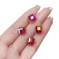 Magenta-Glaskristallwürfel-Anhänger mit Golddrahtwicklung für DIY-Schmuckherstellung - Geschenkbox-Form / 1 Stück/Packung (10x10mm) / Rot