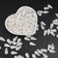 Perle a goccia bianche lucide in un piatto a cuore per creazione gioielli DIY - Perlina a Goccia / 8x15mm (50 Pezzi/Confezione) / Bianco