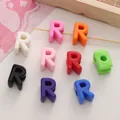 Perline colorate in acrilico con lettera R per creazione gioielli fai-da-te e bracciali - Lettera R / 10 pezzi/confezione (circa 14-21 mm L x 20-21 mm A) / Colori Misti Casuali