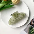 Dettaglio molletta per capelli 9cm con motivo marmorizzato verde e bianco e fiori - Floreale Bianco Verde