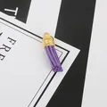 DIY lila Wildleder-Quastenanhänger mit goldener Kappe für die Schmuckherstellung - Lila