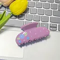 Lavendelfarbene Haarklammer aus Acetat mit blauem Blumenmuster und Glitzersteinen - Blumen-Stil / Lila