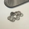 Pinza per capelli in acetato grigio scuro traslucido dal design ondulato minimalista - Stile Nuvola / 9.5x5cm / Grigio