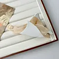 Pinza per capelli a forma di razza in acetato con elegante trama effetto marmo - 12.5CM / Cachi