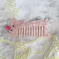Pink pig shaped acetate hair comb with cute hollow design for portable styling - Pink Pig / Pig