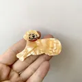 Pince à cheveux Golden Retriever en acétate jaune crème, démonstration de taille à la main - Style Golden Retriever (R)