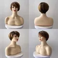 Vues détaillées sous plusieurs angles d'une perruque bob courte brune aux reflets dorés - Brown Blonde Mix (20)