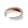 Anello aperto a C minimalista in resina grigio fumo con rivestimento interno dorato - Grigio chiaro