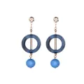 Boucles d'oreilles géométriques modernes avec anneaux en résine bleue et perles - Bleu