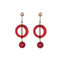 Boucles d'oreilles pendantes rondes en acrylique rouge avec détails en métal doré - Rouge