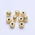 Cuentas espaciadoras de metal cepillado bañado en oro 18k para joyería DIY - 4mm / Bañado en Oro de 18K