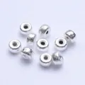 Cuentas espaciadoras de metal plateado cepillado para creación de joyas y collares DIY - 4mm / Plateado (Retención de Color)